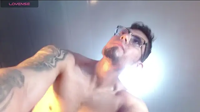 KaliAndLeon webcam