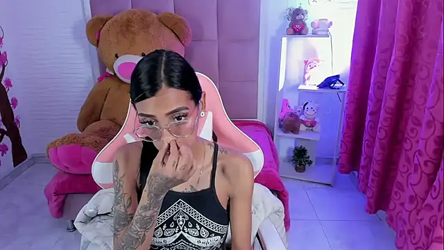 KarlaSlutSkinny__ webcam