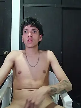 H3ll_B0Y_ webcam