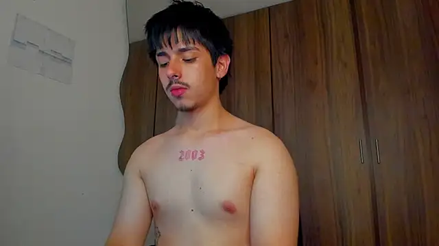 Maximo_Miller webcam