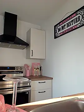 LilyOrion webcam