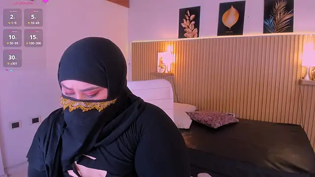 samanee_konn webcam