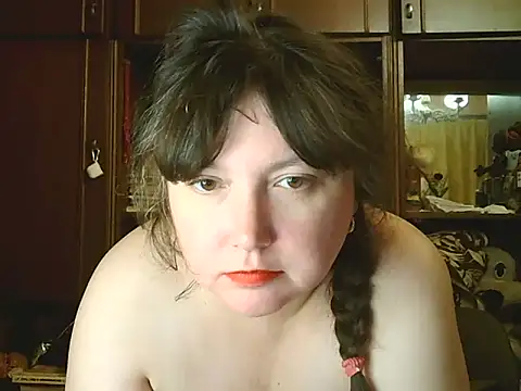 CarrieQPeach webcam