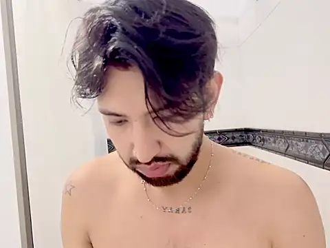 thomass1018 webcam