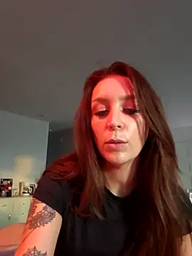 LilyOrion webcam