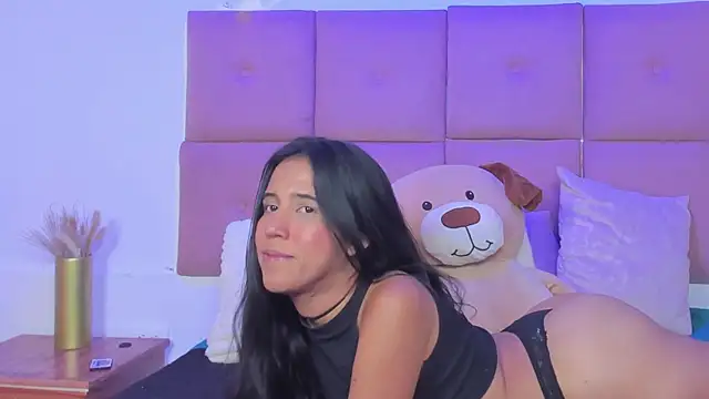 Piinksoul149 live cam on StripChat