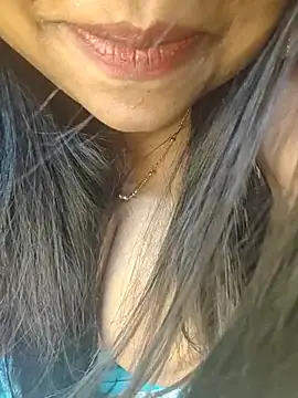 Curvy_Pooja webcam