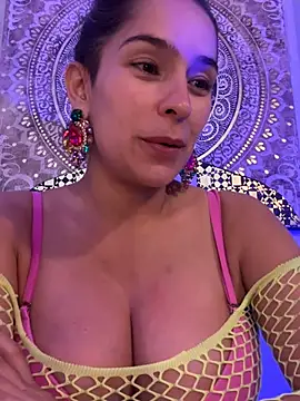 Mau_White