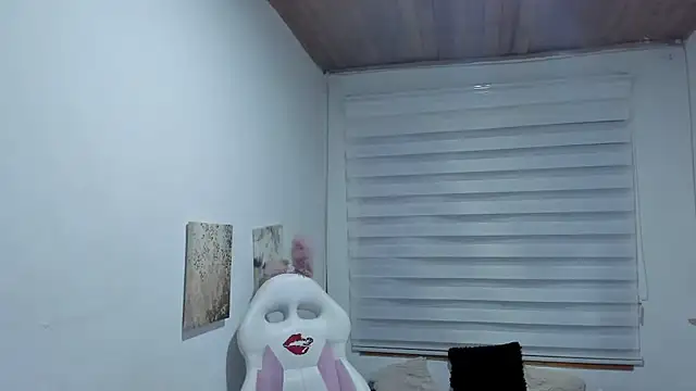 Agatha_Marin webcam