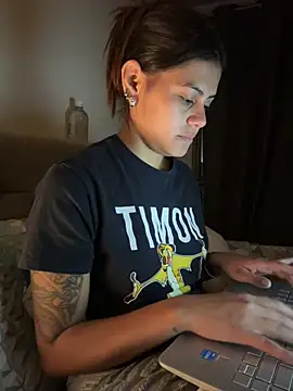 RachelWeisz_ webcam
