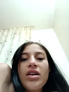Virgin_Pussy_Love webcam