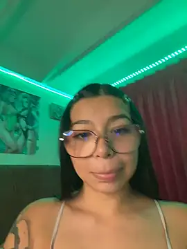 maaddyXXX webcam