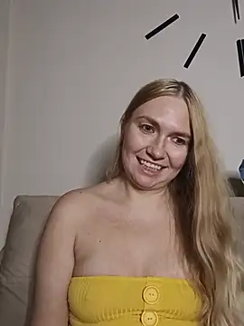 kisavixen - KisaVixen's free webcam - UK Sex Cams