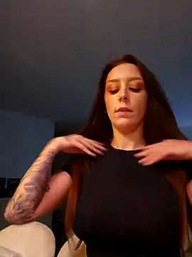 LilyOrion webcam
