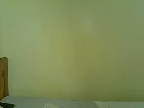 Pearl_petite webcam
