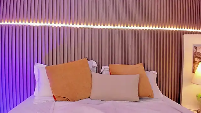 Victoria_Rosee webcam