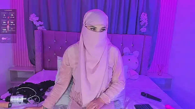 Nayla-Mouna webcam