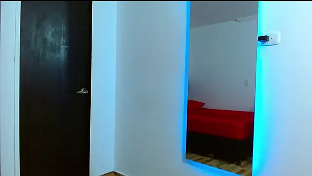 big--boss live cam on StripChat