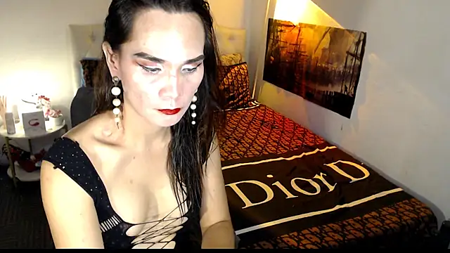 NinaDOM4CUM webcam