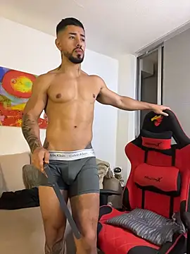 Ezzio_Scolaro webcam