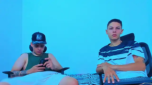 Thomas-Wil live cam on StripChat