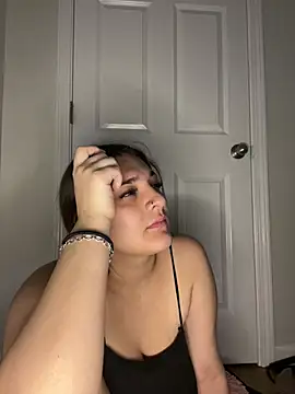 treasurebabii webcam