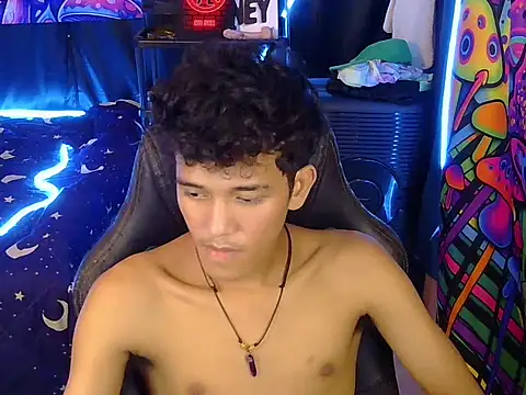 hugekenbigcock webcam