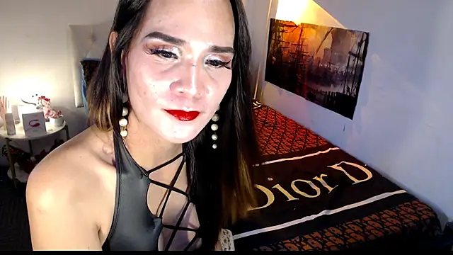 NinaDOM4CUM webcam