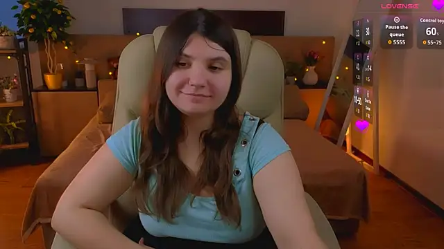 Viola__Shy webcam