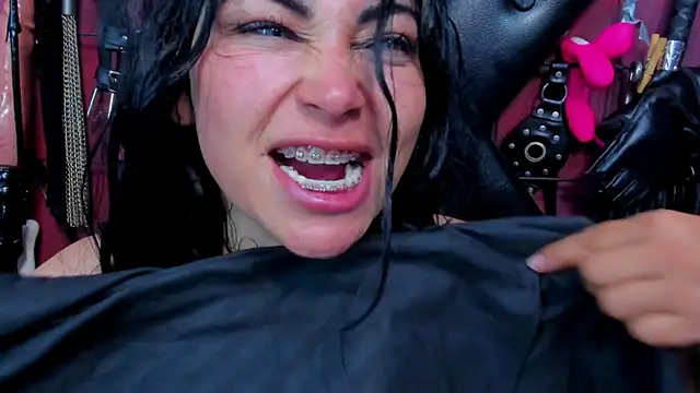 sadistic_aradia webcam