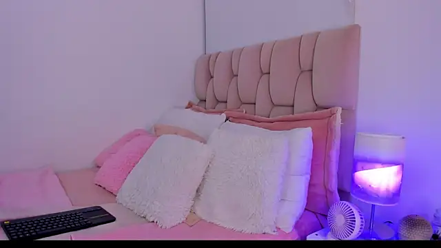 ZarianaEvanz webcam