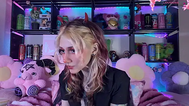 _Devill_Baby webcam