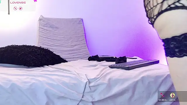 Alice_noir webcam
