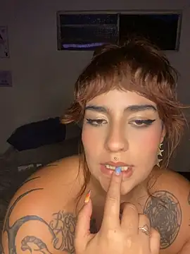 name_less_lulu webcam
