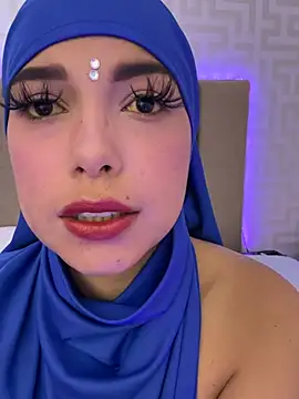 naishaa_ webcam