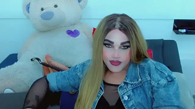NharaBigCock webcam