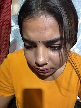 Himani_0122 webcam
