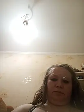 KiraStanton webcam