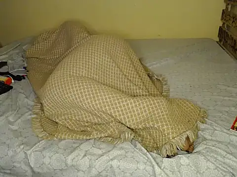 newbie233 webcam