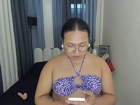BigCockLexie webcam