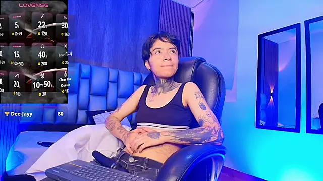 hottiesjuls webcam