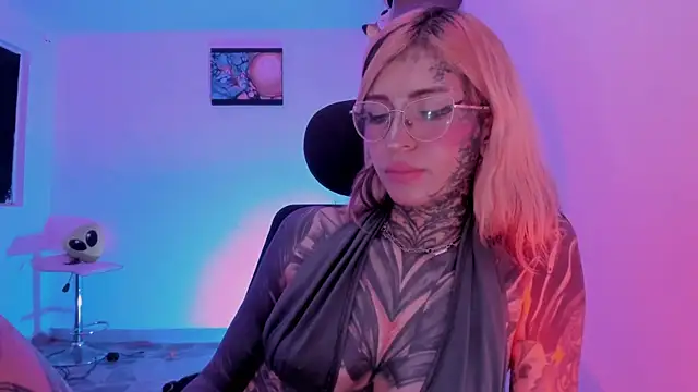 Nickidoll66_ webcam