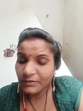 Cut_rani64 webcam