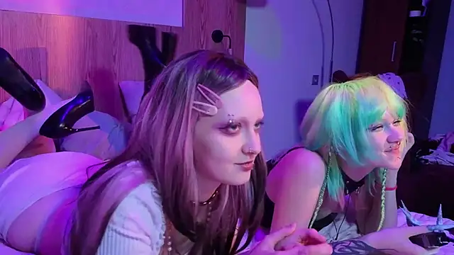 Nora_Kresss webcam