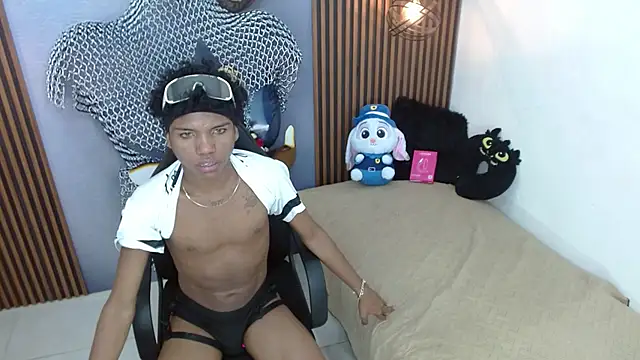AlessandroBlack_ webcam