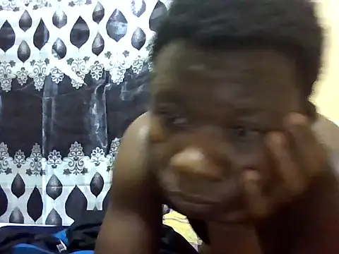 NaughtyNyra webcam