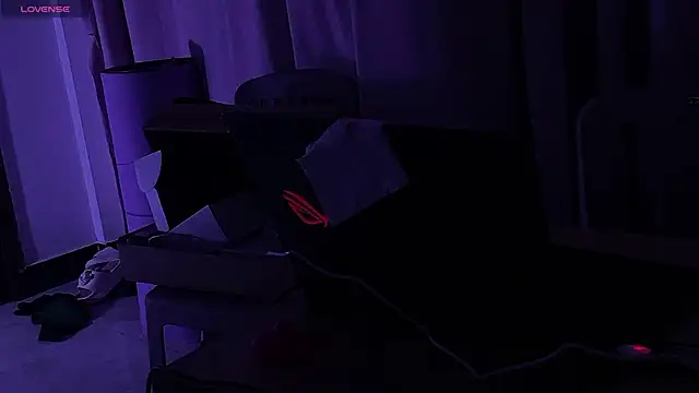 Amy-5211 webcam