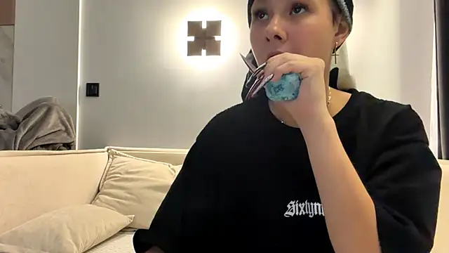 SoniaAhearn webcam