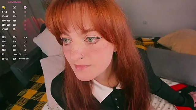 Alice_CutePerv webcam