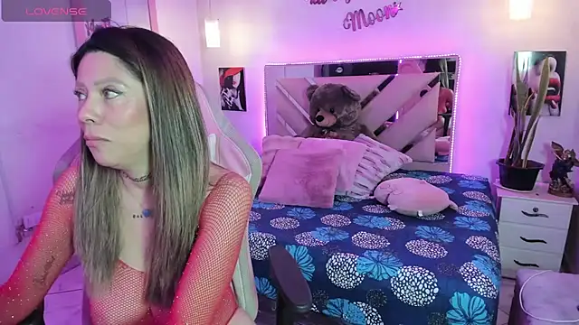 Karly_moon webcam